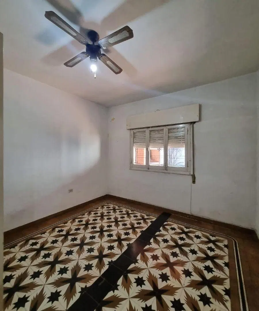 Casa en venta de 4 dormitorios B° Deán Funes 4