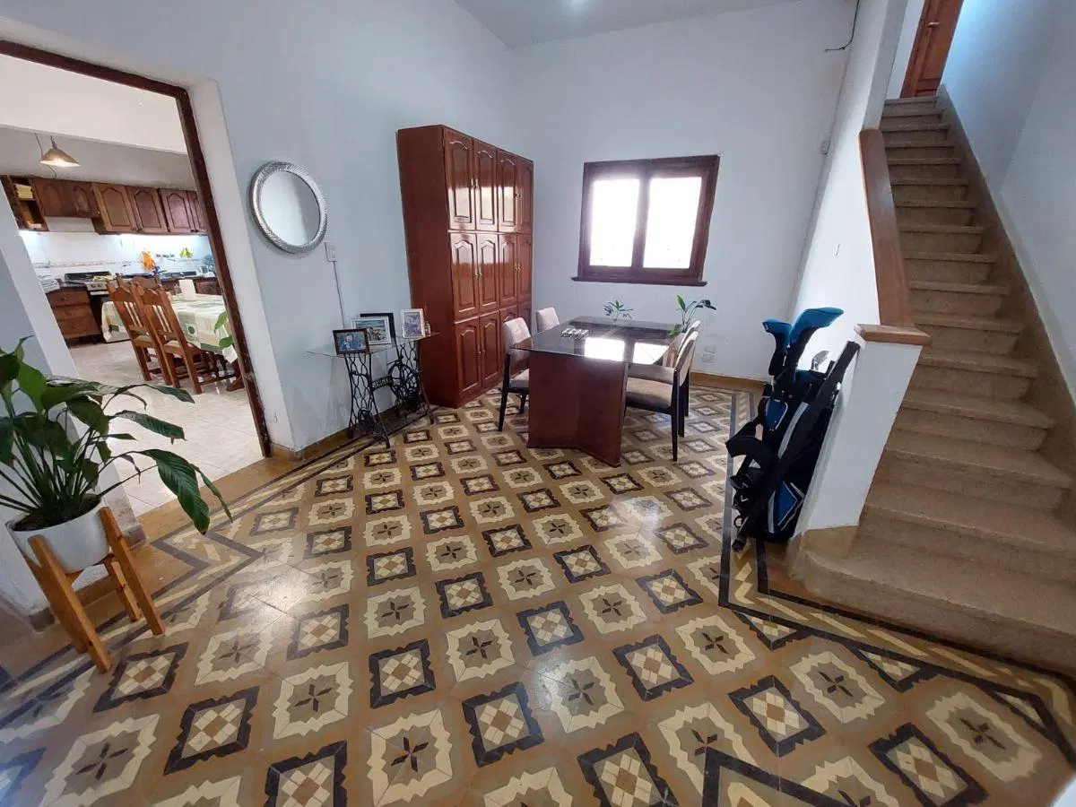 Vendo Casona zona comercial de B° Cofico 1