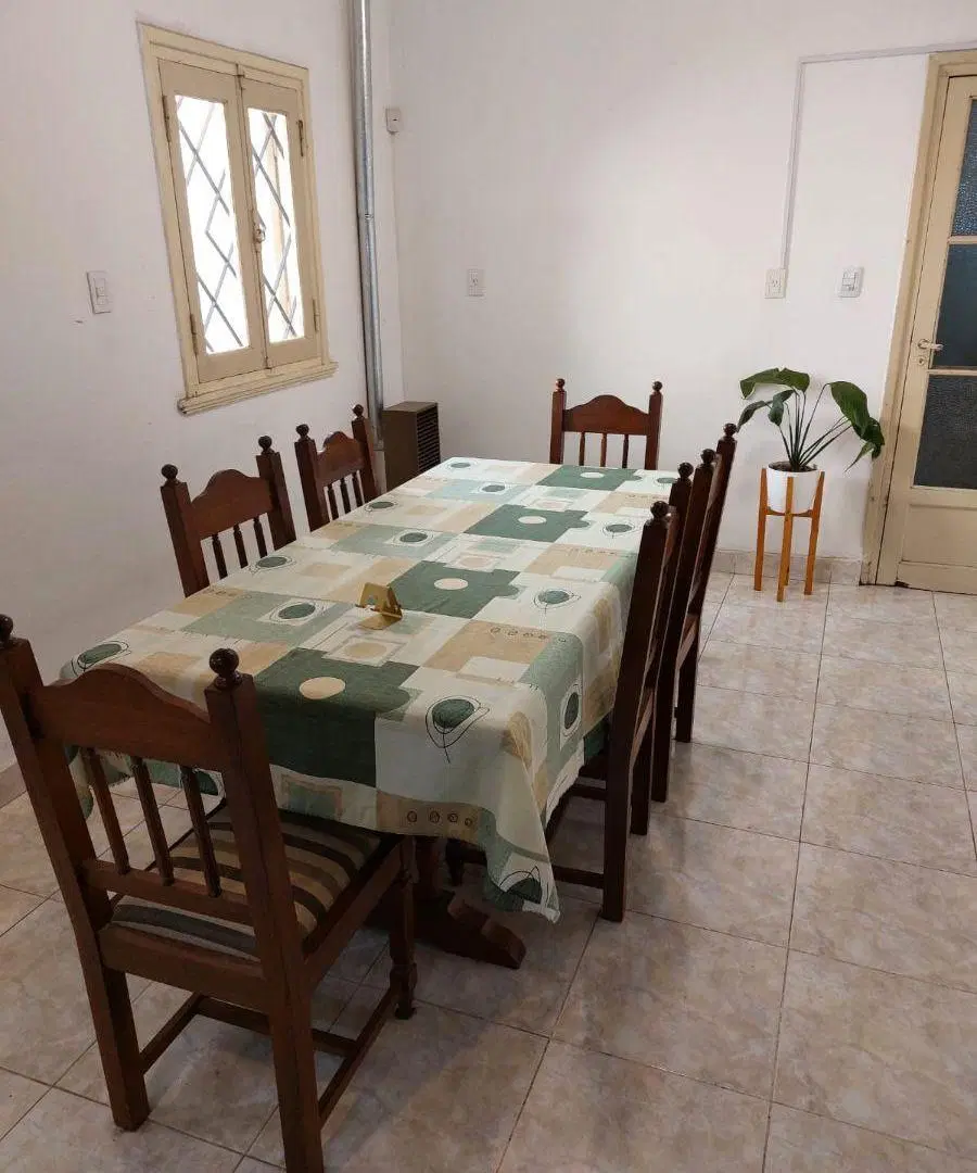 Vendo Casona zona comercial de B° Cofico 4