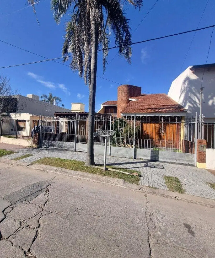 Vendo B° Ayacucho ( detalles de categoria) 4