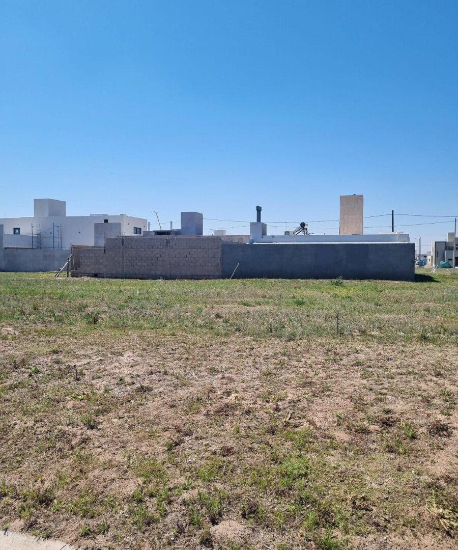 Foto de LOTE EN VENTA CAMPOS DE MANANTIALES (residencial), imagen 1