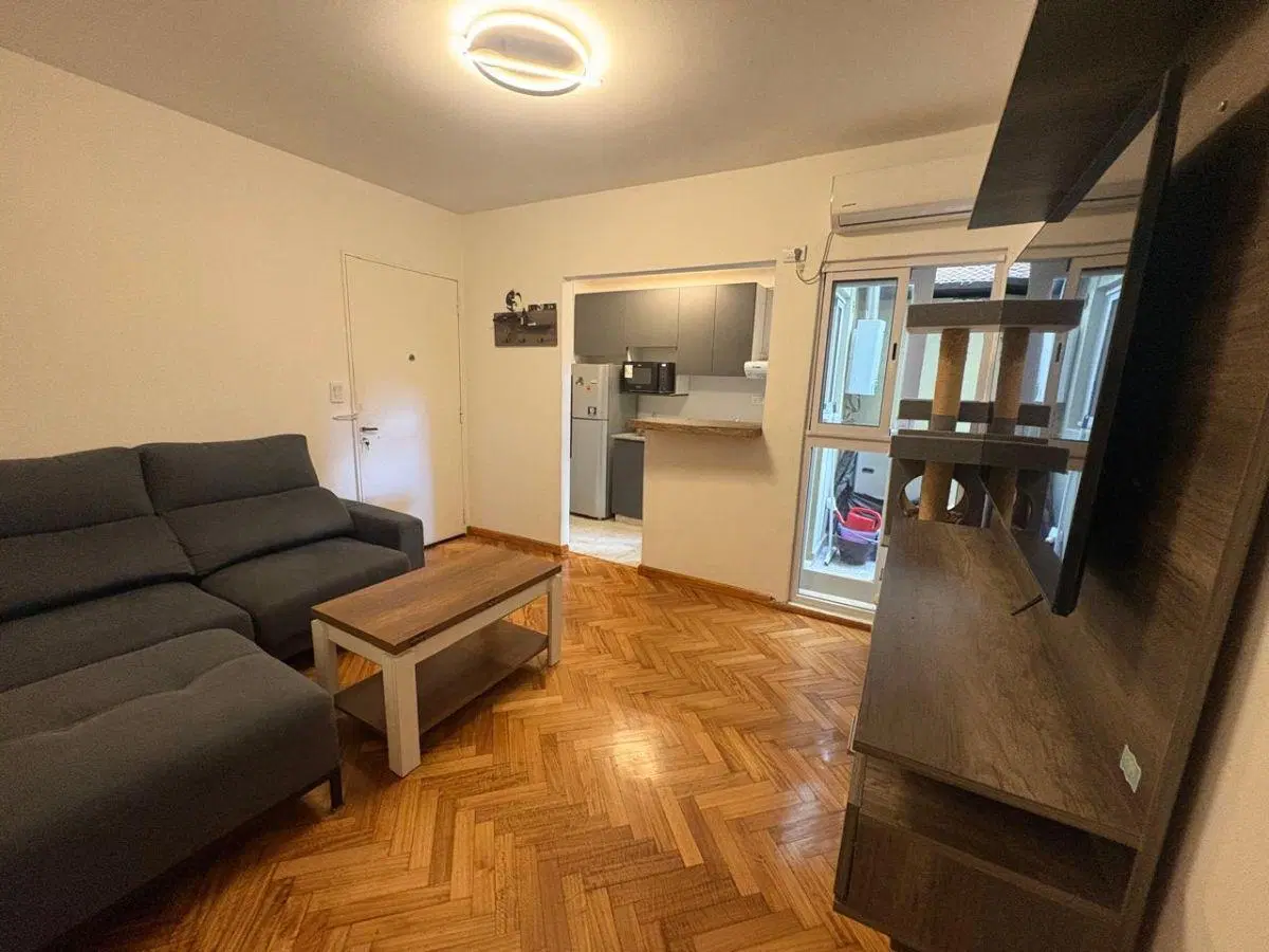 HERMOSO DPTO 2 AMB CON PATIO – RECICLADO – ZONA CID CAMPEADOR 5
