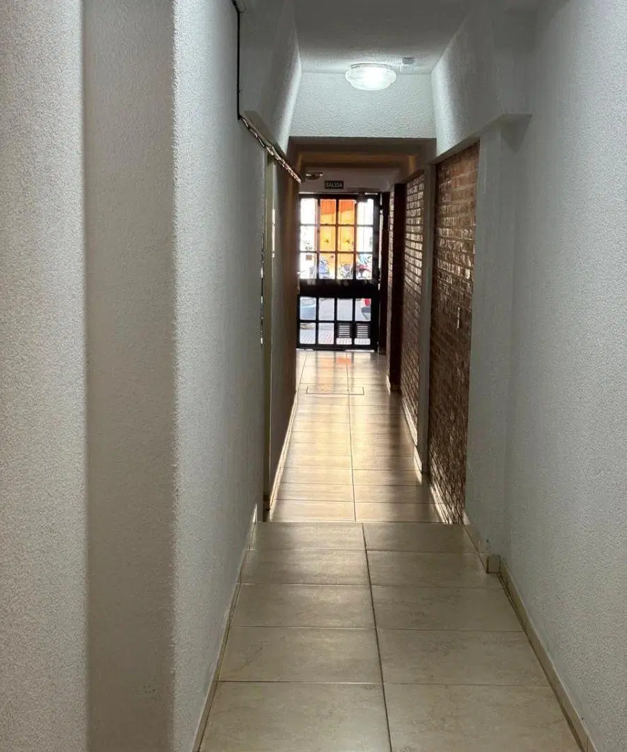 HERMOSO DPTO 2 AMB CON PATIO – RECICLADO – ZONA CID CAMPEADOR 4