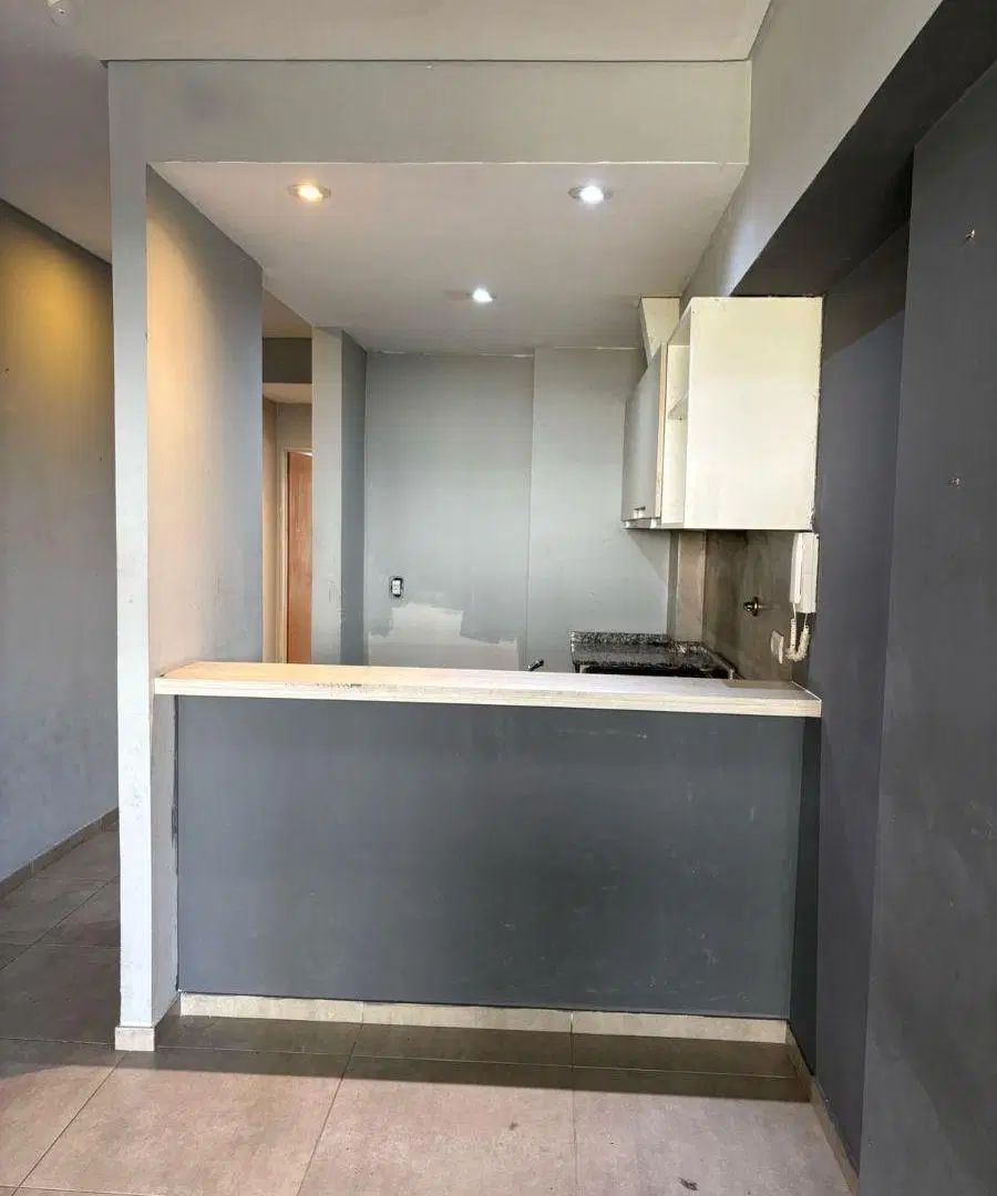 DPTO. DE 2 AMB. 2 BALCONES FTE Y C/FTE – APTO CREDITO Y PROFESIONAL - SAN CRISTOBAL 2