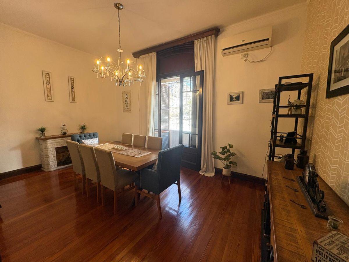 Foto de INCREIBLE PH – 5 AMBIENTES – AL FRENTE – ESTADO IMPECABLE – ENTRADA, imagen 1