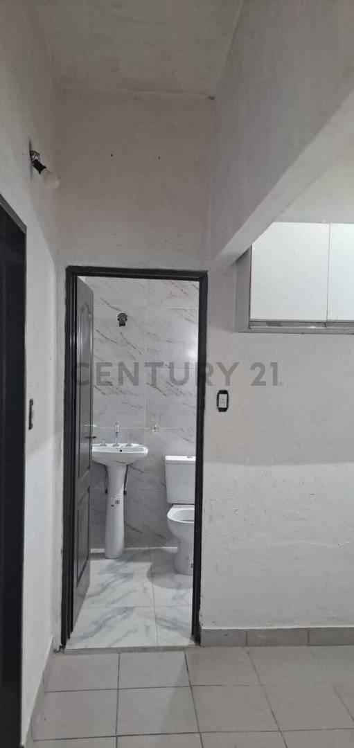 Venta de Departamento 3 Ambientes PH en Valentin Alsina, Lanús 3