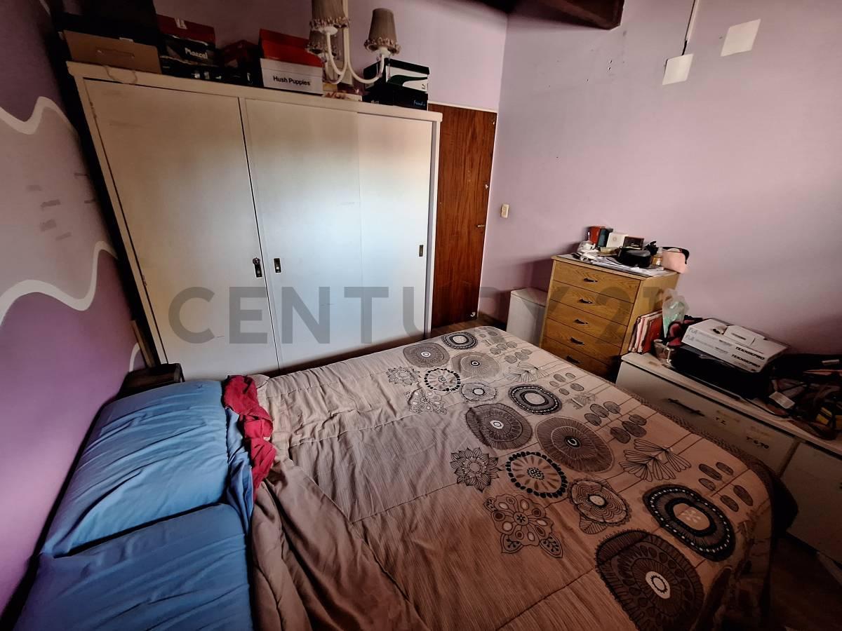 Casa de 5 Dorm. y Local en Venta, Tigre Centro 3