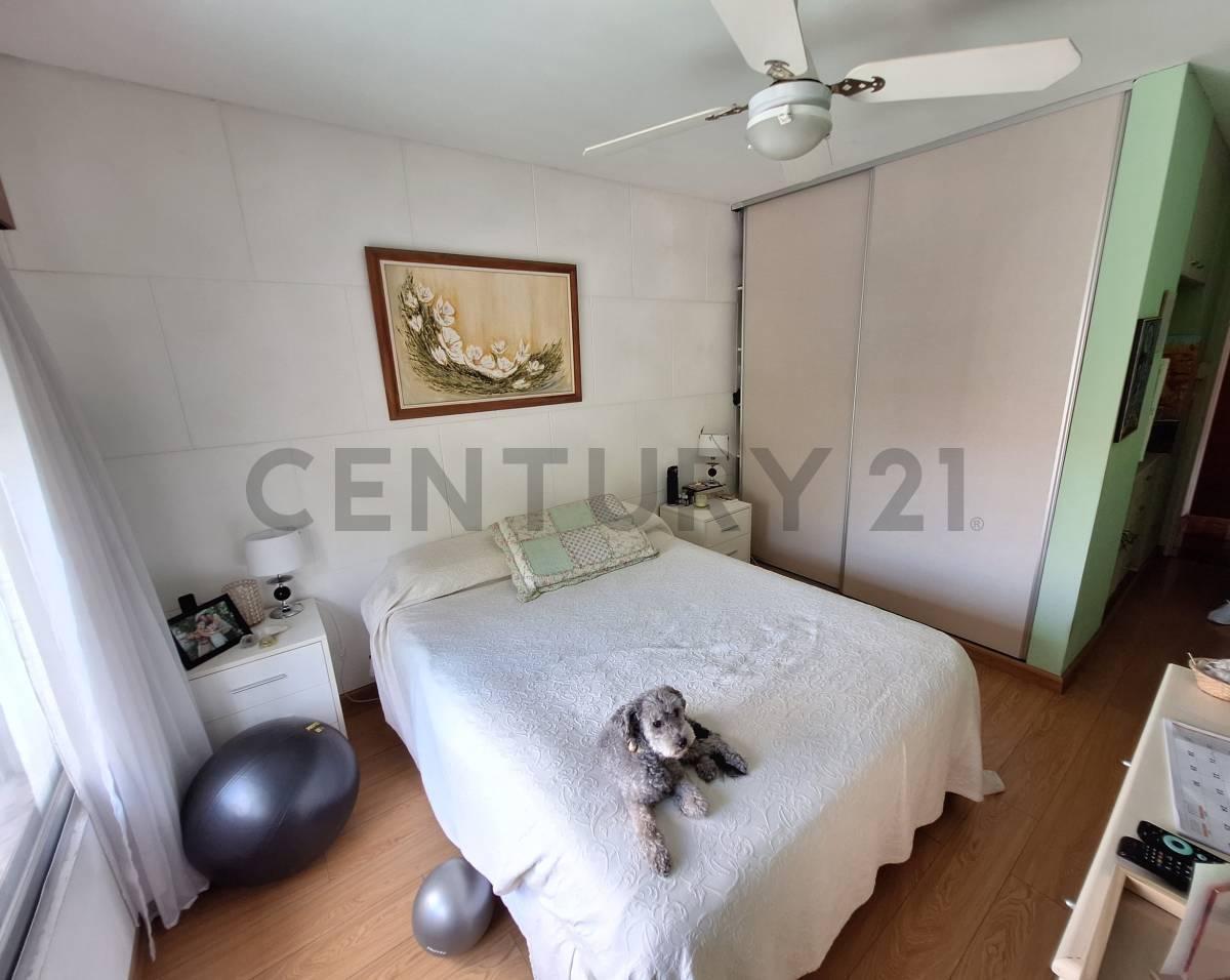 Casa de 5 Dorm. y Local en Venta, Tigre Centro 5