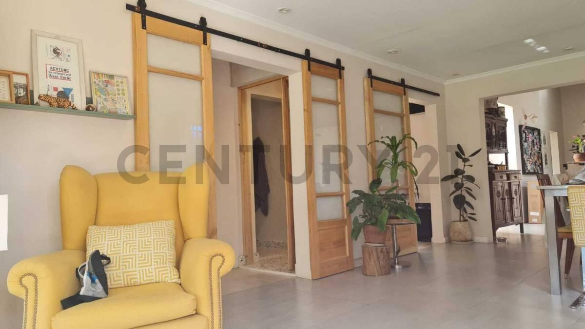 Venta de casa 5 ambientes con pileta, Barrio Montecarlo, Del Viso Pilar