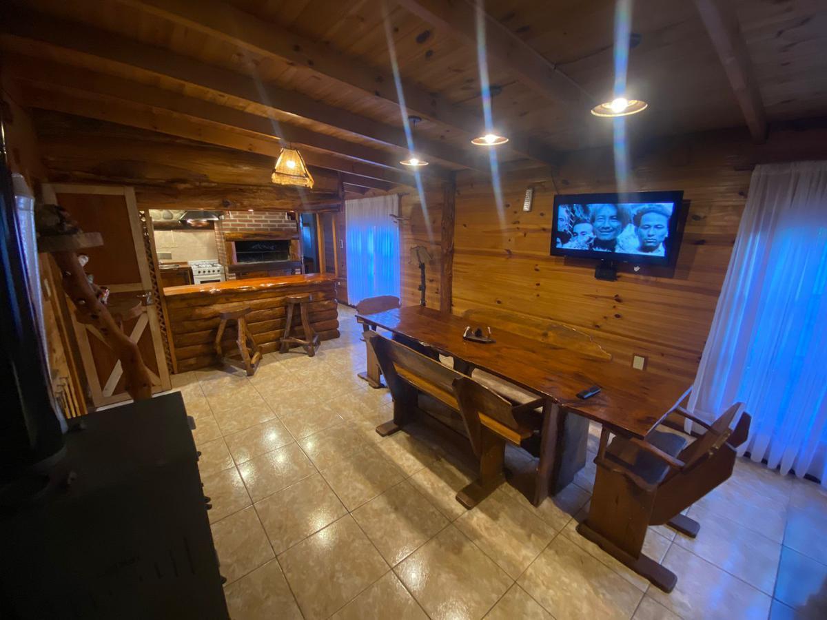 Cabaña Las Lomas Miramar con Pileta 3