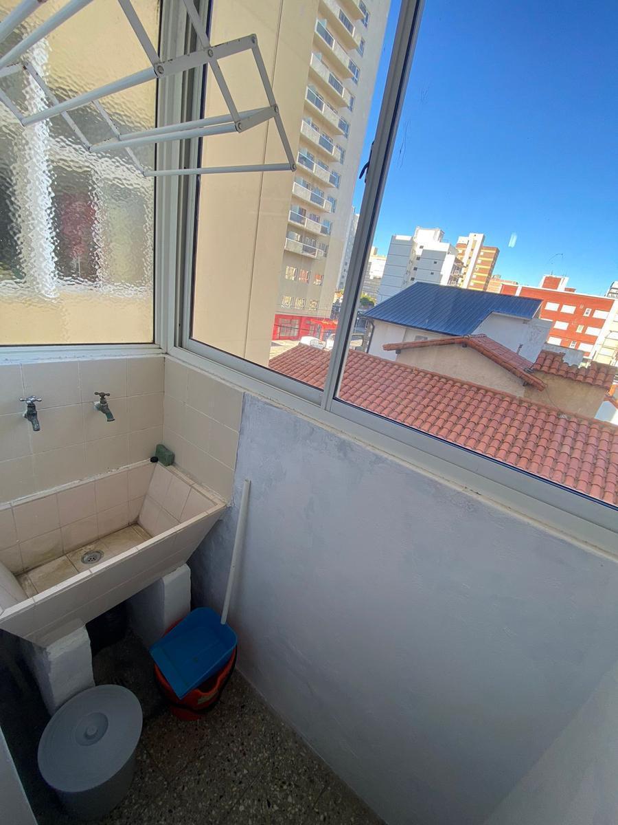 Edif. Rex Piso 2 - 2 Ambientes - Zona I - Miramar 3