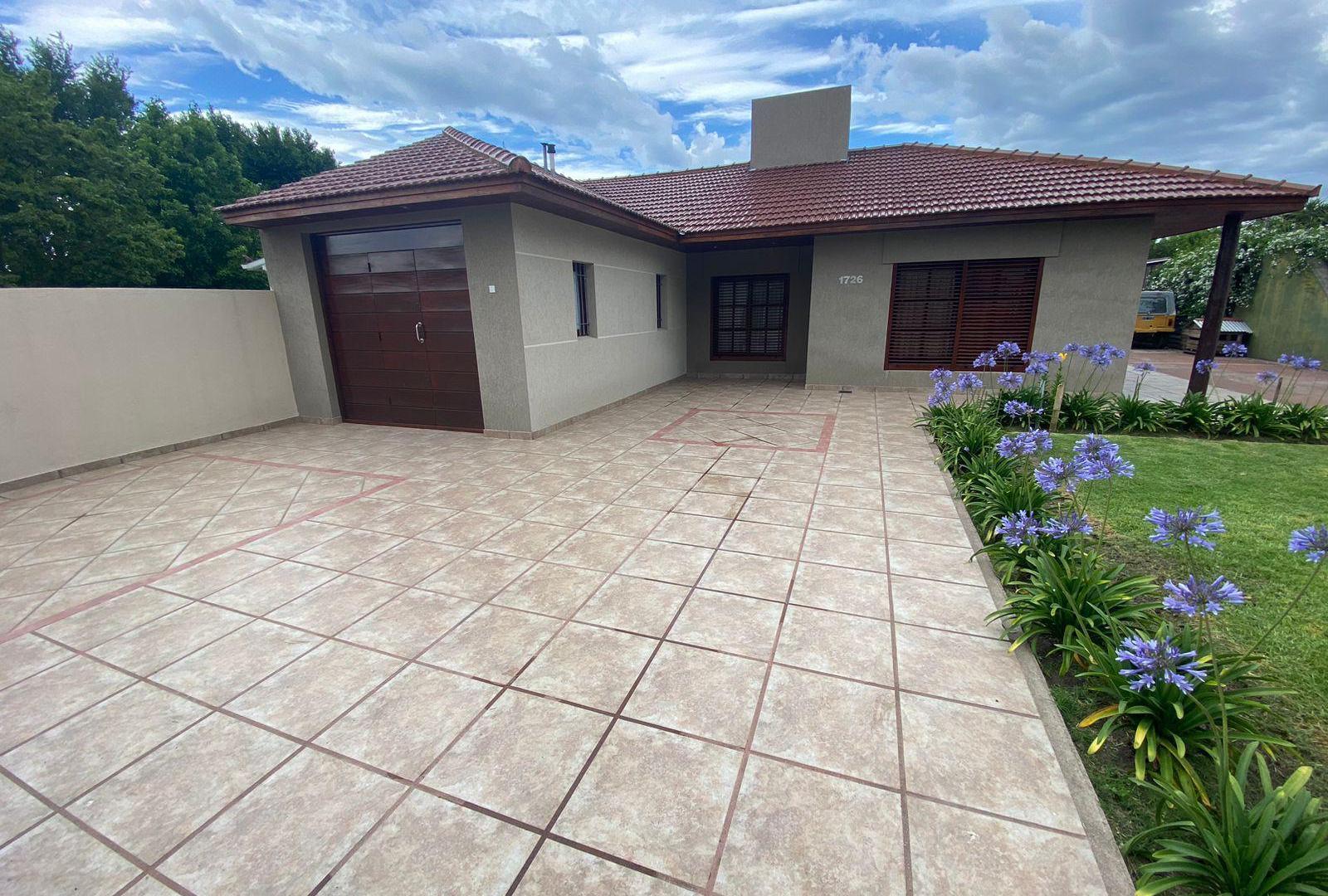Casa / Chalet - Calle 5 entre 34 y 36 - Zona VI - Miramar