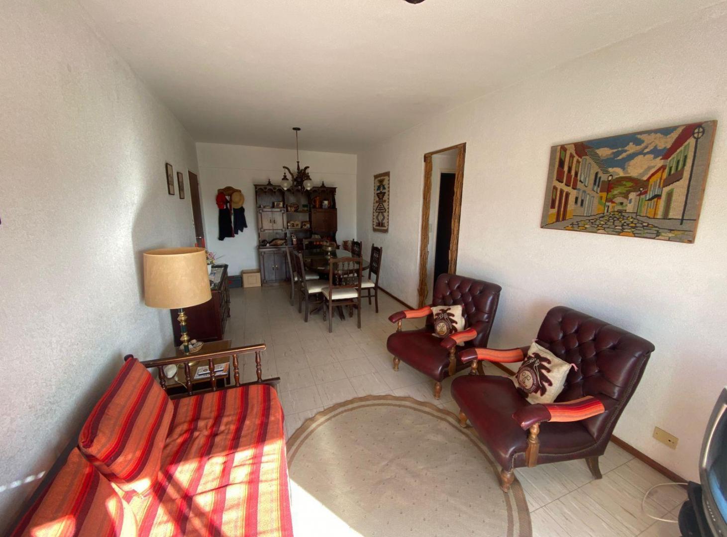 Edif. Playa IV piso 8 - Miramar
