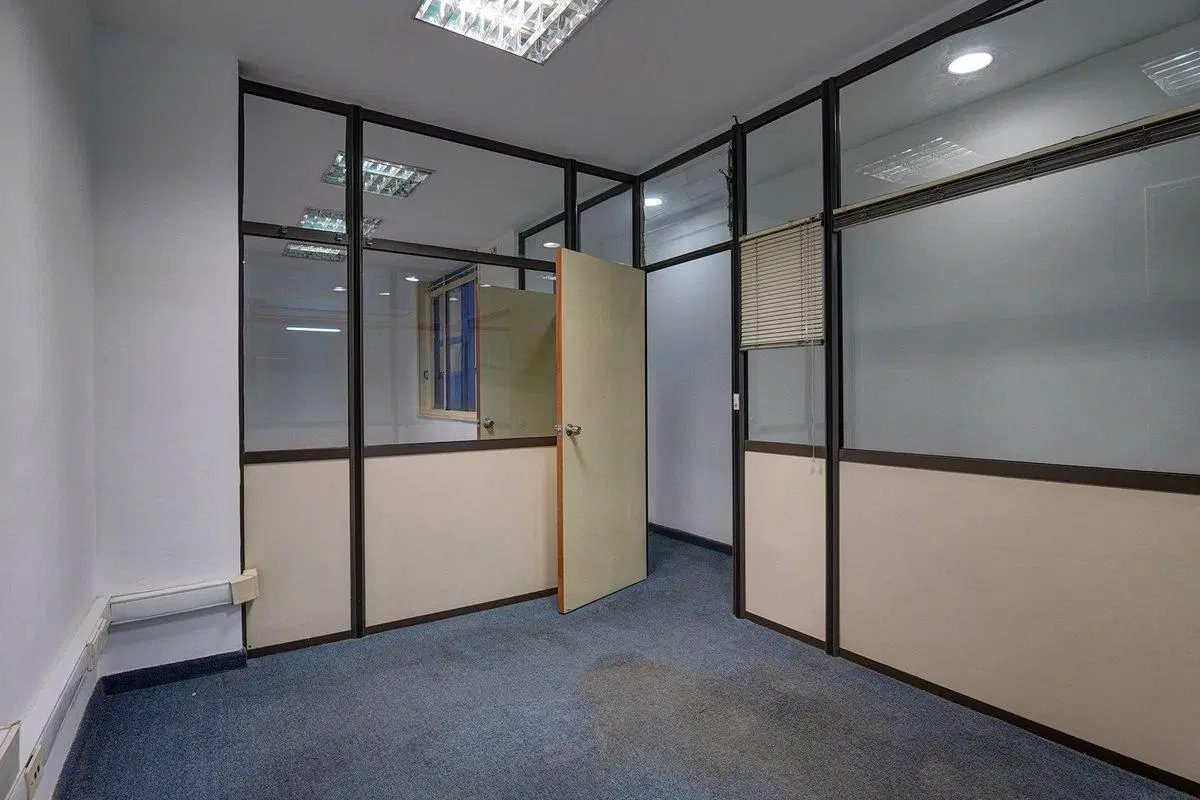 OPORTUNIDAD!! VENTA OFICINA EN MICROCENTRO 2