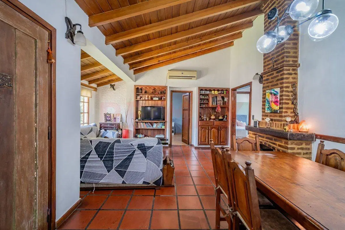 Casa 4 amb + DPTO - C. Evita - VENTA / PERMUTA 2