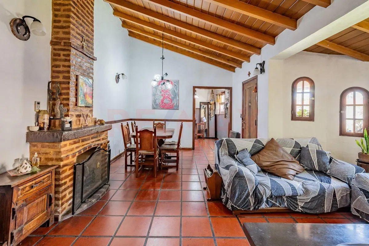 Casa 4 amb + DPTO - C. Evita - VENTA / PERMUTA 3