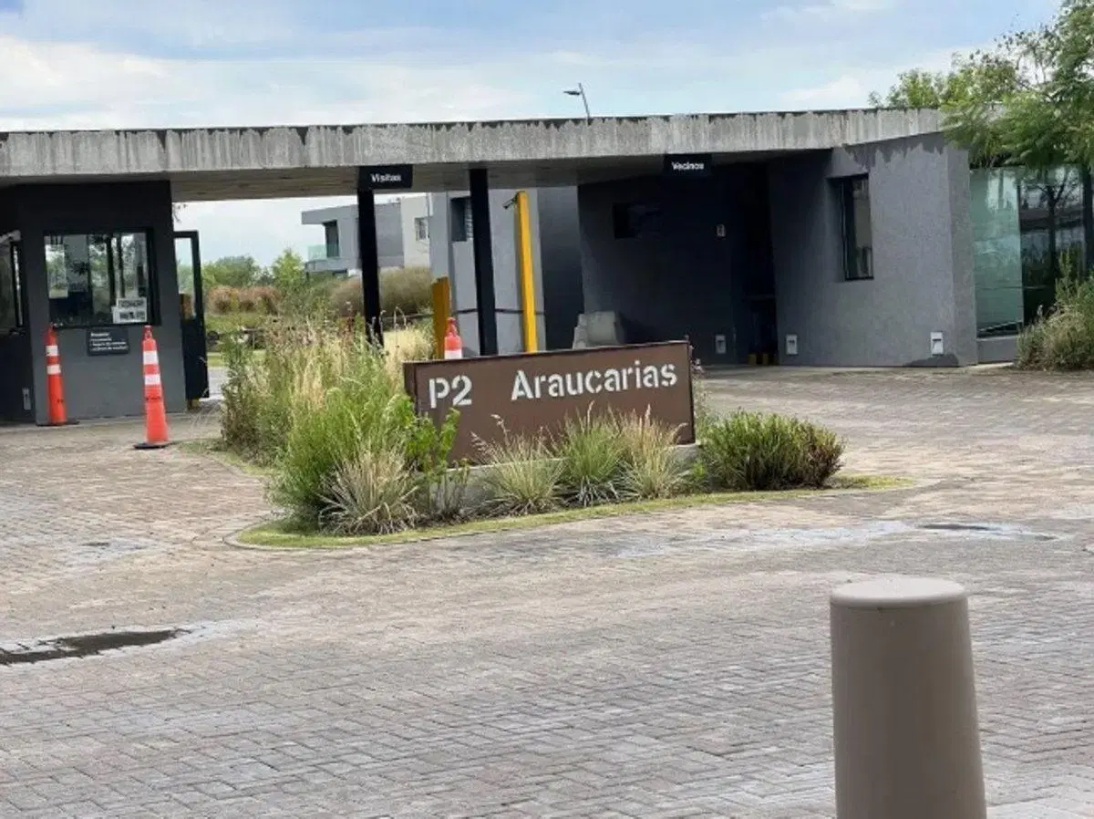 OPORTUNIDAD! Lote en Esquina en Barrio Araucarias 3