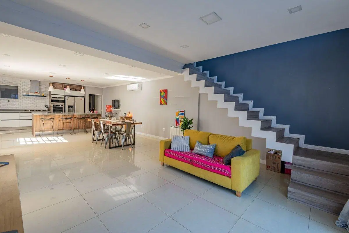 VENTA - PH MULTIFAMILIAR C/ PILETA - TAPIALES 2