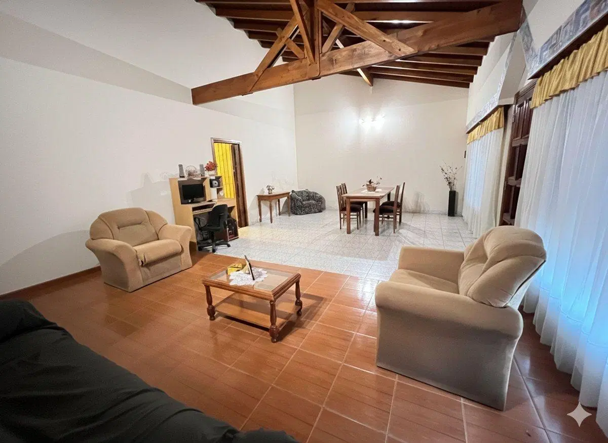 VENTA CASA 4  AMBIENTES SAN JUSTO 5