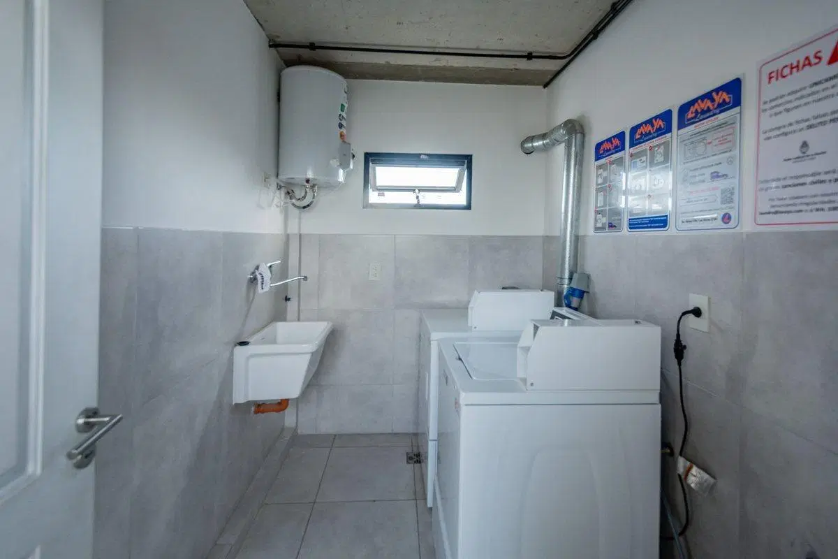 Monoambiente Dividido Con Baulera, Laundry, 45m2 5