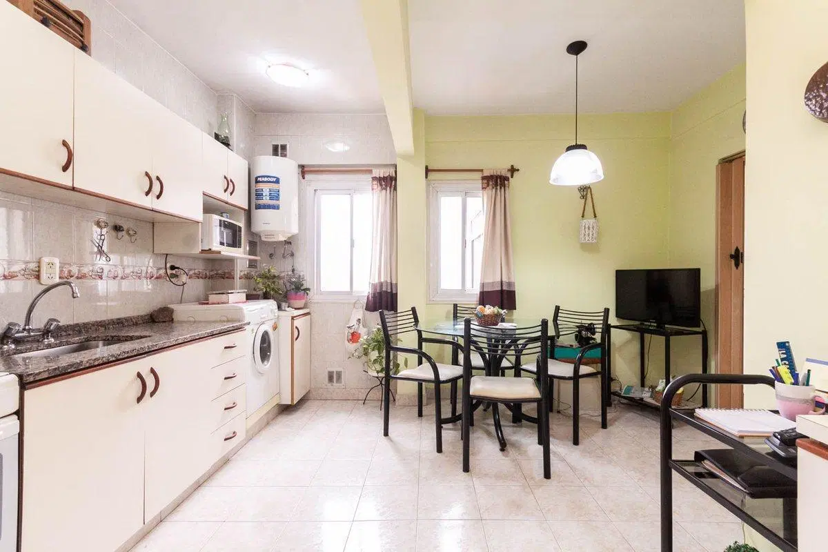 VENTA DEPARTAMENTO 3 AMB AVELLANEDA PISO ALTO 2