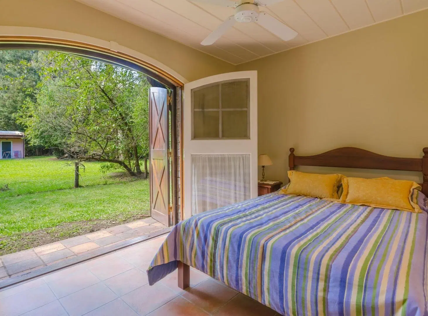 Venta casa 5 ambientes country Campos de Roca 3