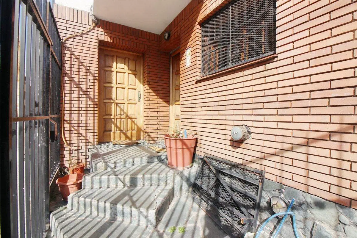 CASA EN PARQUE CHACABUCO CON TERRAZA y COCHERA 3