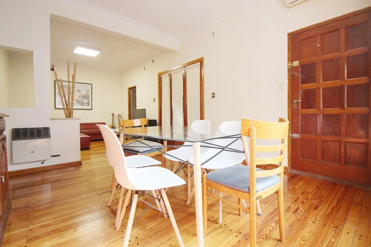 CASA EN PARQUE CHACABUCO CON TERRAZA y COCHERA 2