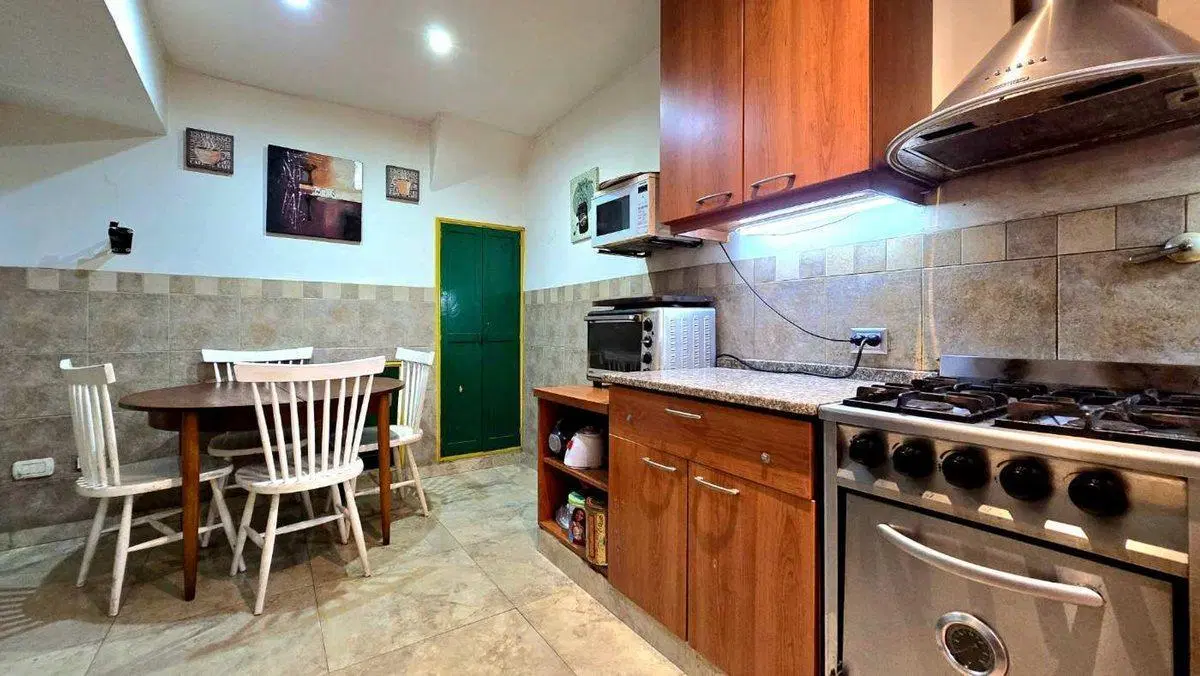 CASA 4 AMBIENTES AGRONOMIA CON PARRILLA Y PILETA 4