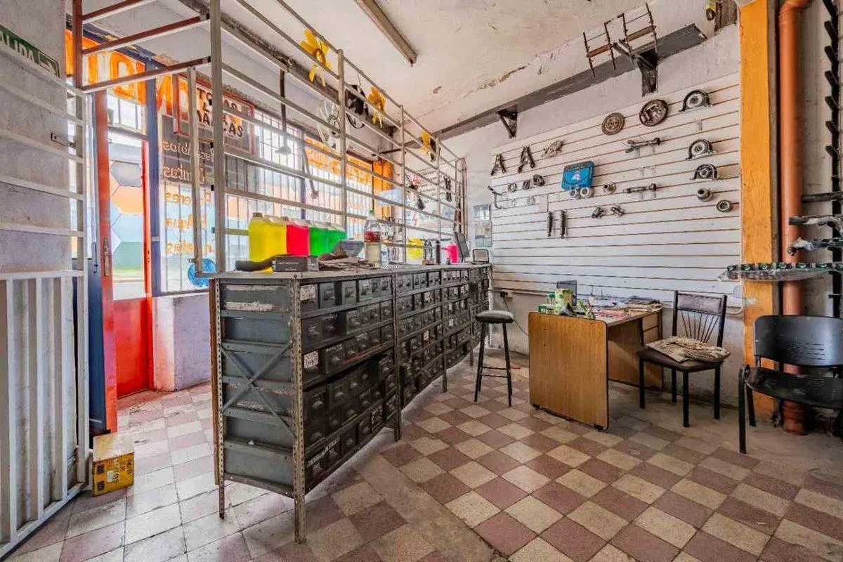 ALQUILER - LOCAL COMERCIAL - ROTONDA SAN JUSTO 3