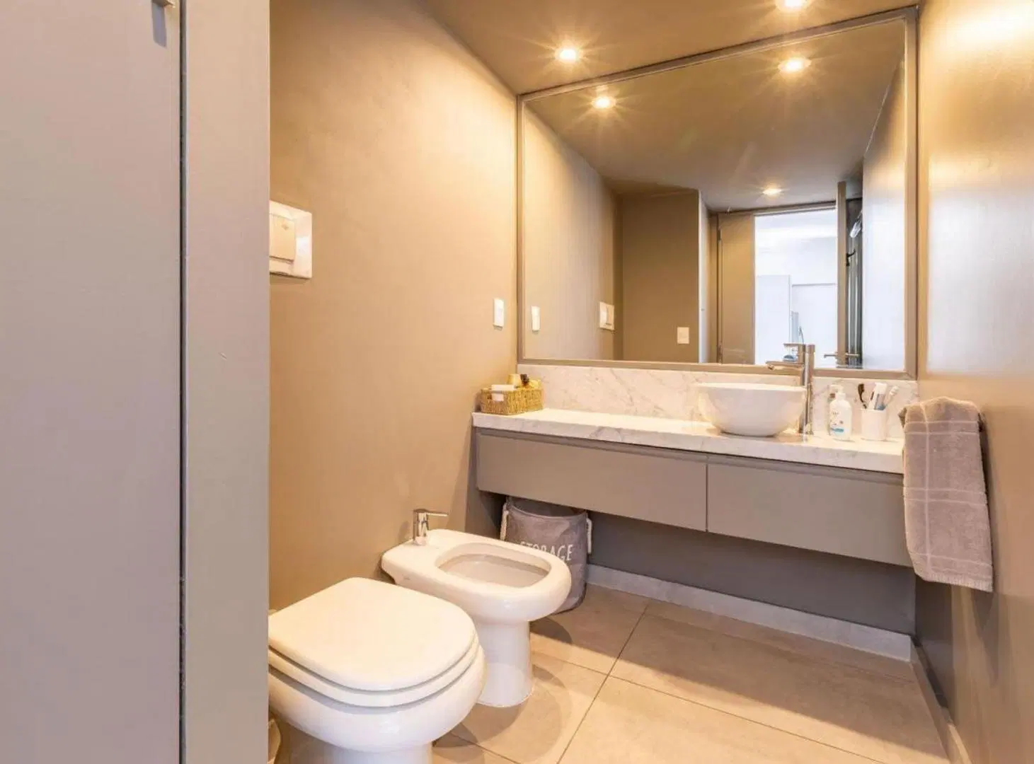 EN VENTA DEPTO QUARTIER  2 AMB CON COCHERA PALERMO 3