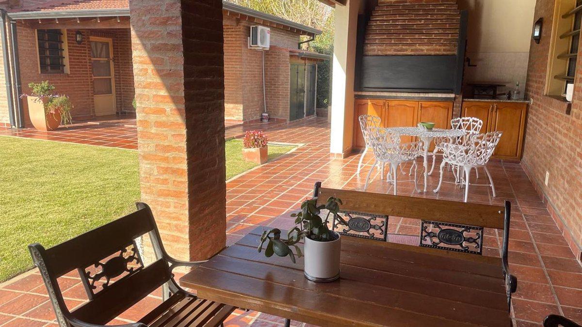 Casa Quinta - Paque Sicardi