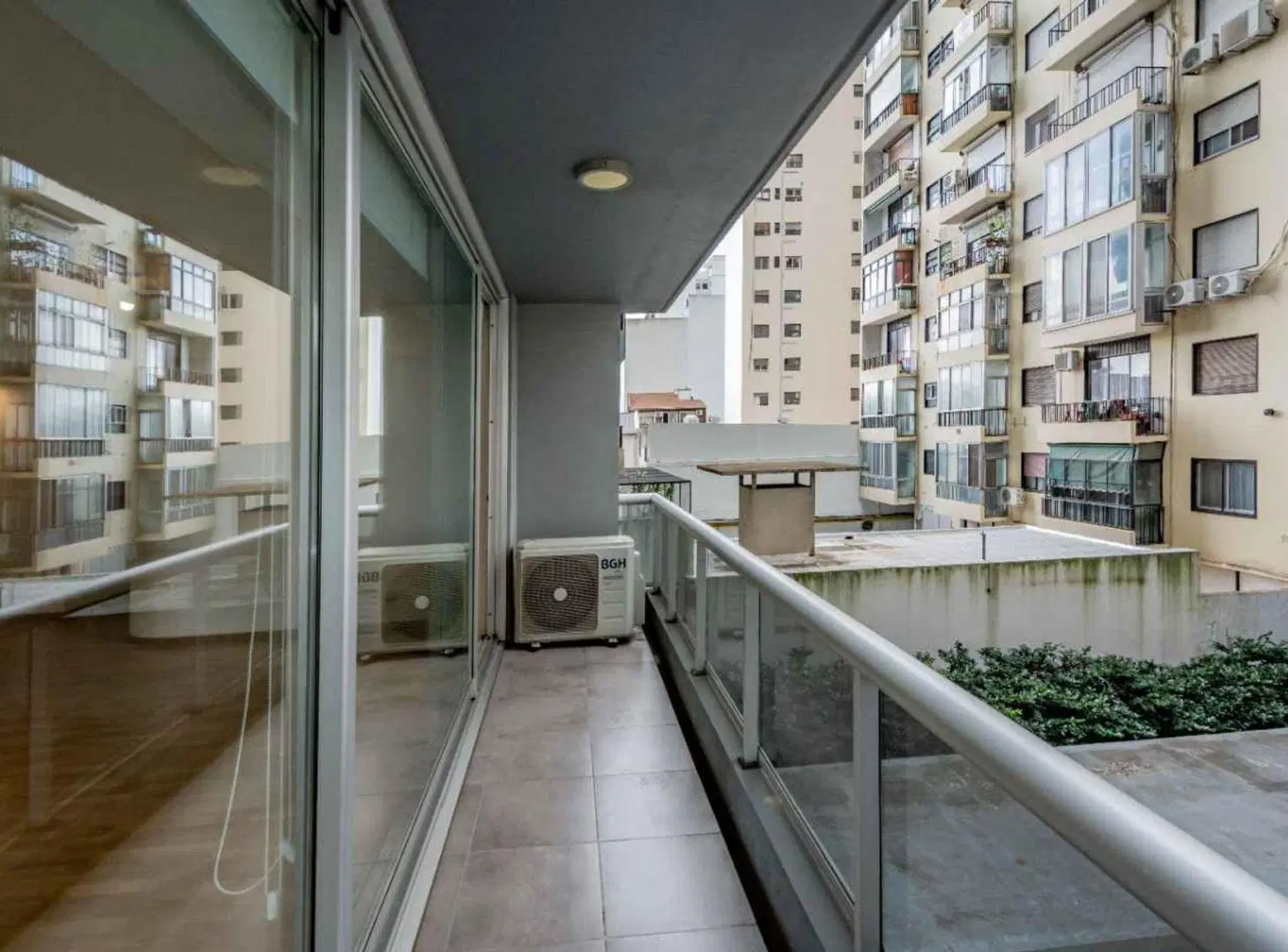 3 Amb con Cochera  , Seguridad 24 hs y Amenities 2