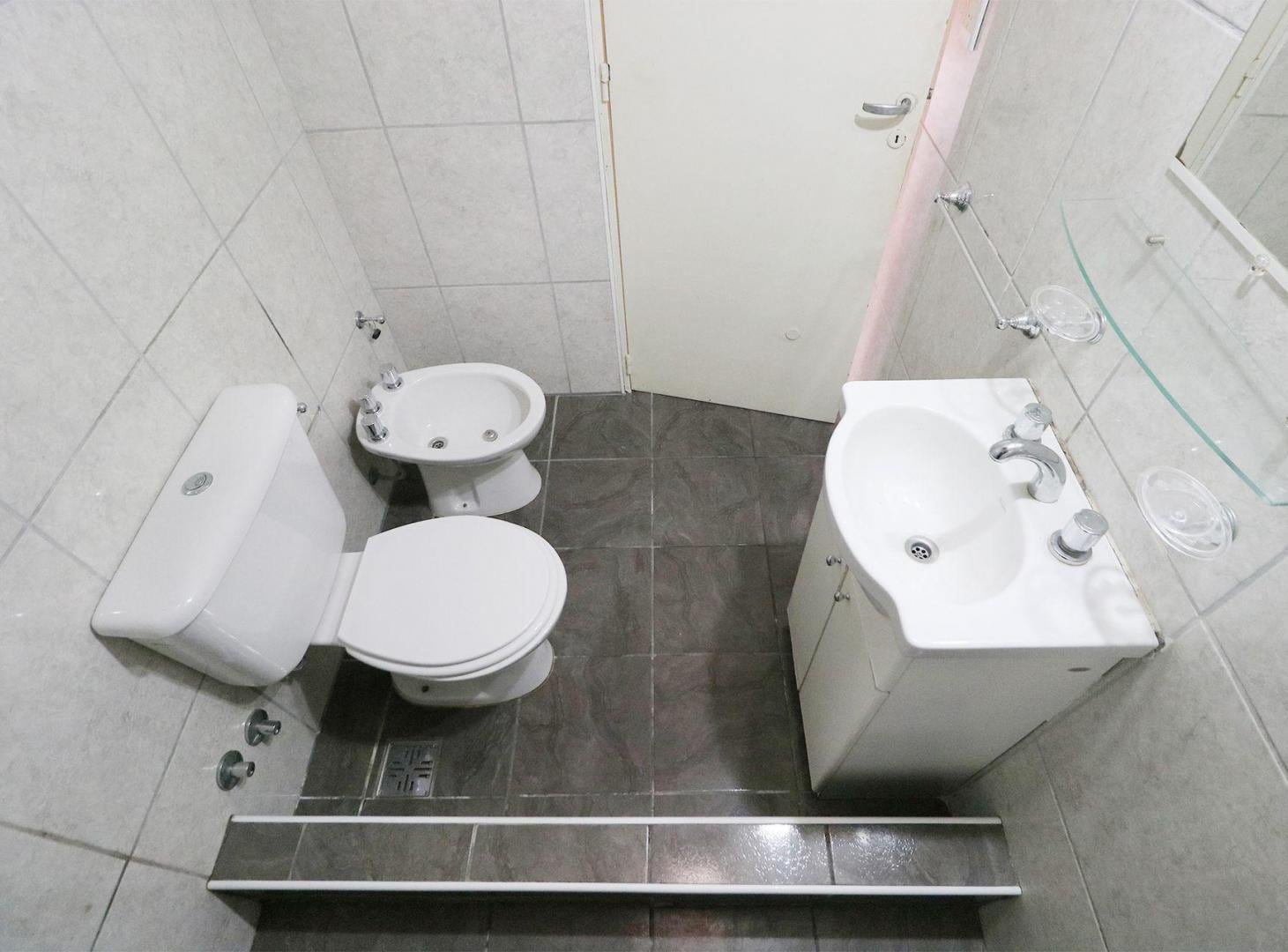 Venta Casa 3 amb en Martinez con patio y cochera!