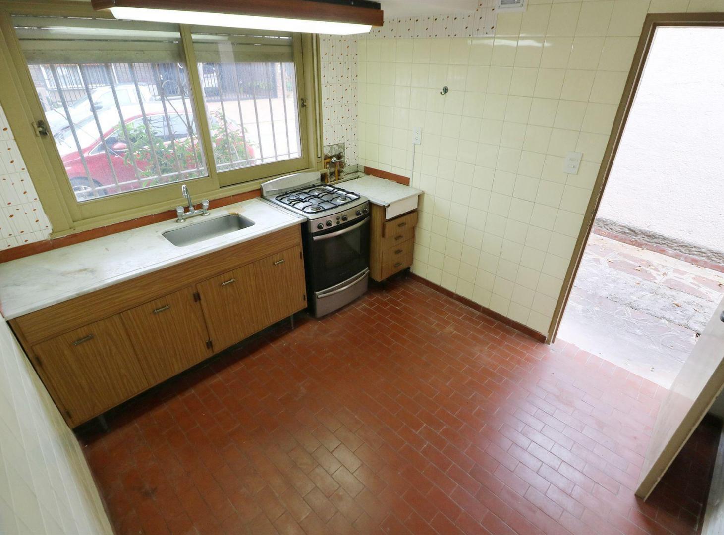 Venta Casa 3 amb en Martinez con patio y cochera!