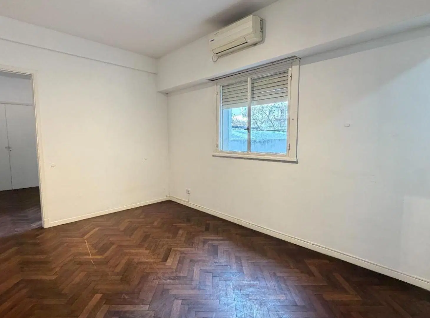 VENTA 2 AMBIENTES BAJO BELGRANO con GRAN JARDIN 2