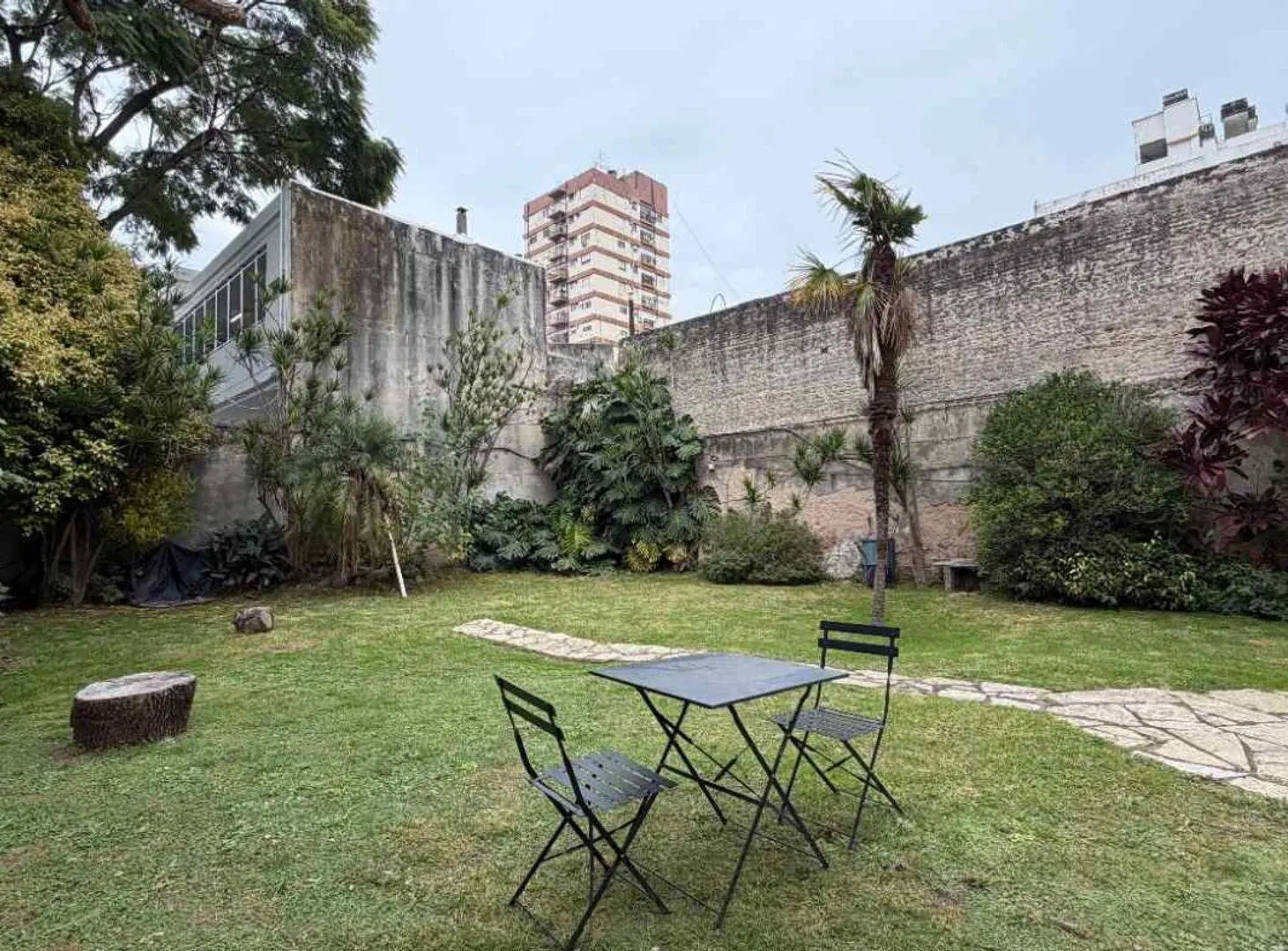 VENTA 2 AMBIENTES BAJO BELGRANO con GRAN JARDIN 4