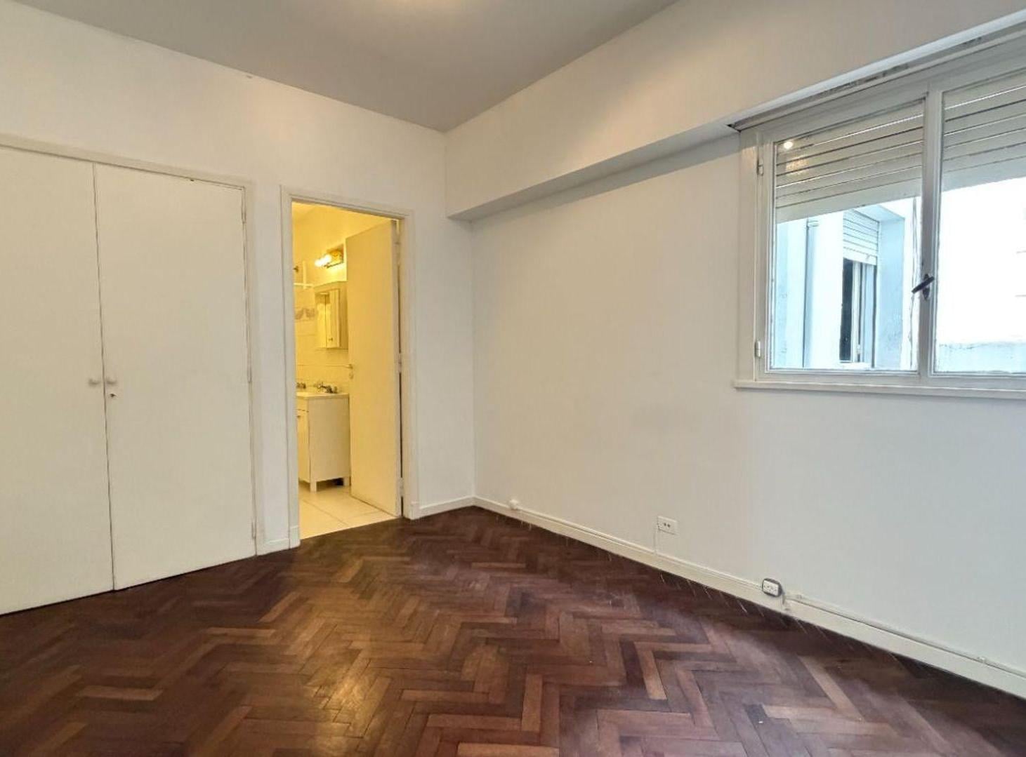 VENTA 2 AMBIENTES BAJO BELGRANO con GRAN JARDIN