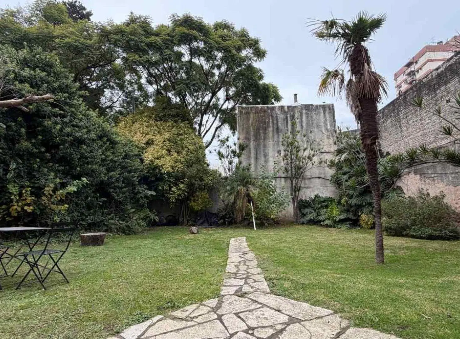 VENTA 2 AMBIENTES BAJO BELGRANO con GRAN JARDIN 5
