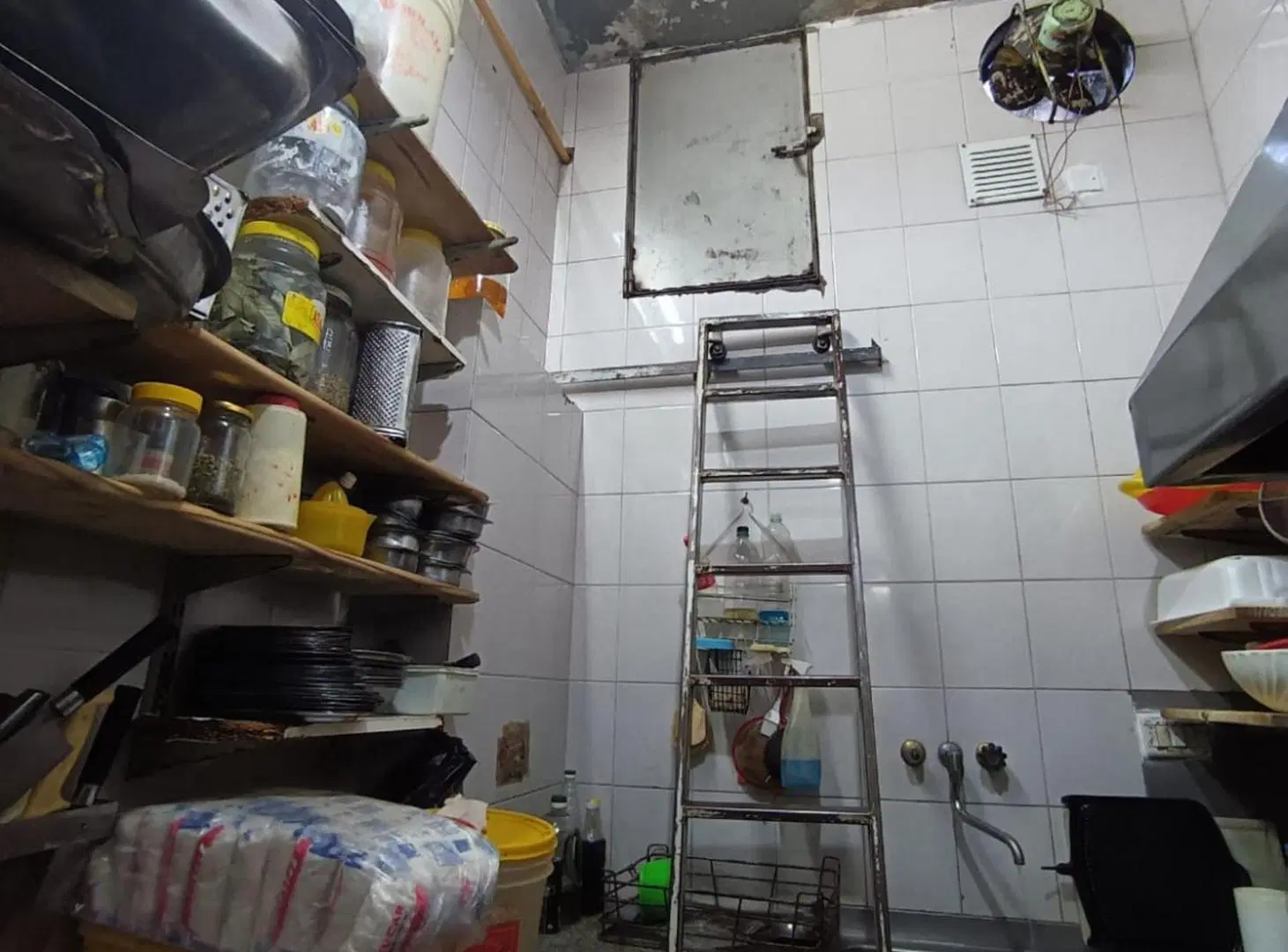 EN VENTA LOCAL COMERCIAL sin expensas 5