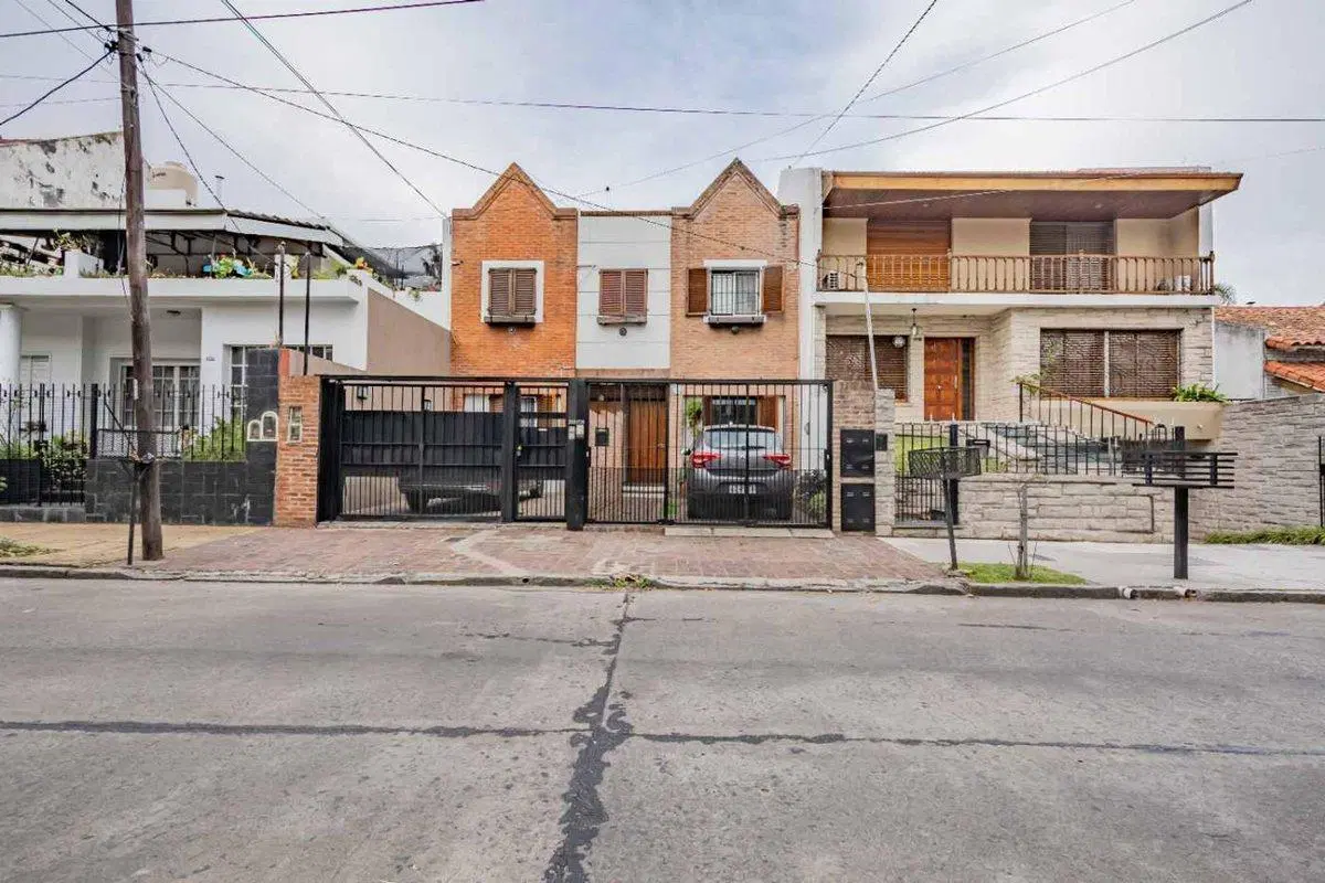 OLIVOS-DUPLEX VENTA - EXCELENTE ESTADO Y UBICACIÓN 2