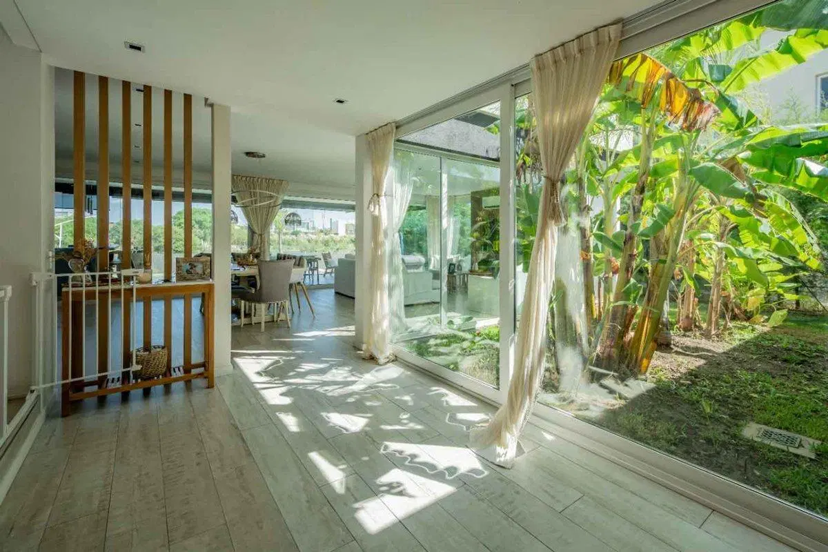 CASA A LA LAGUNA EN COSTAS - PUERTOS DEL LAGO 3