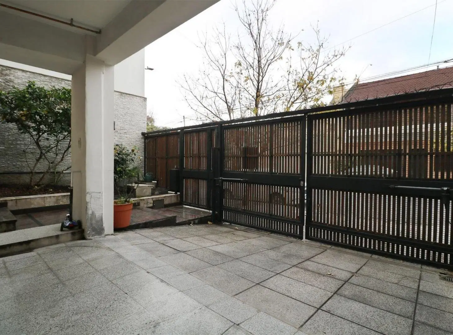 Venta Casa 5 ambientes Pileta Parque Chacabuco 4