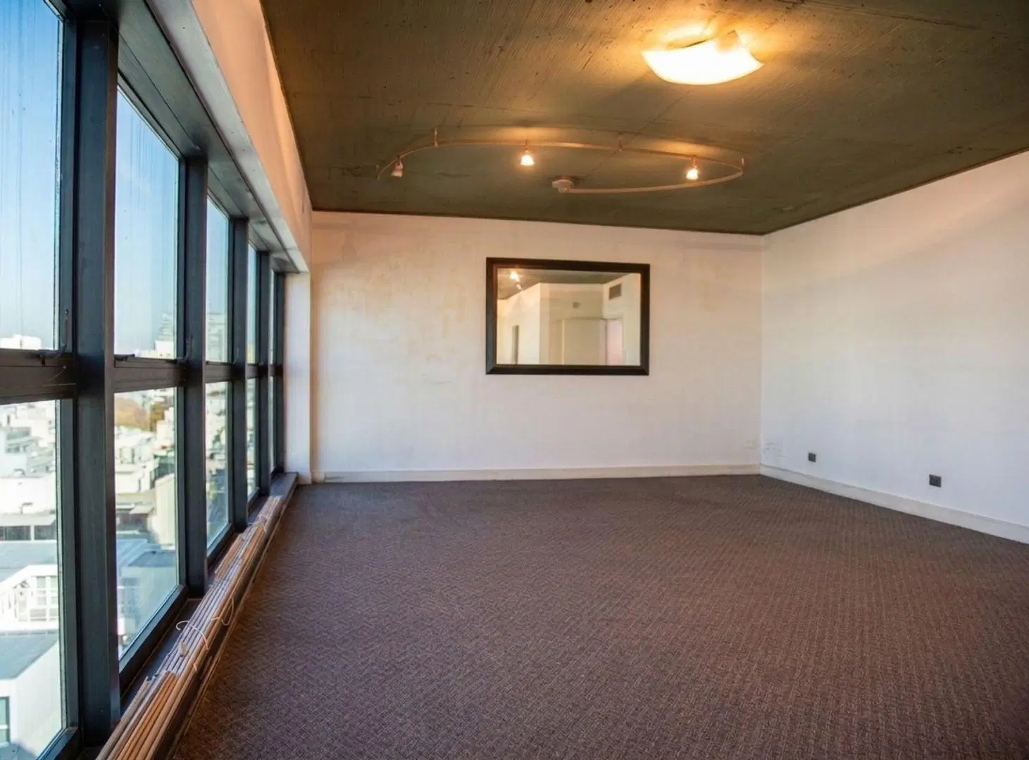 Venta Oficina Piso 12 Único Balcón y Cochera Nuñez 3