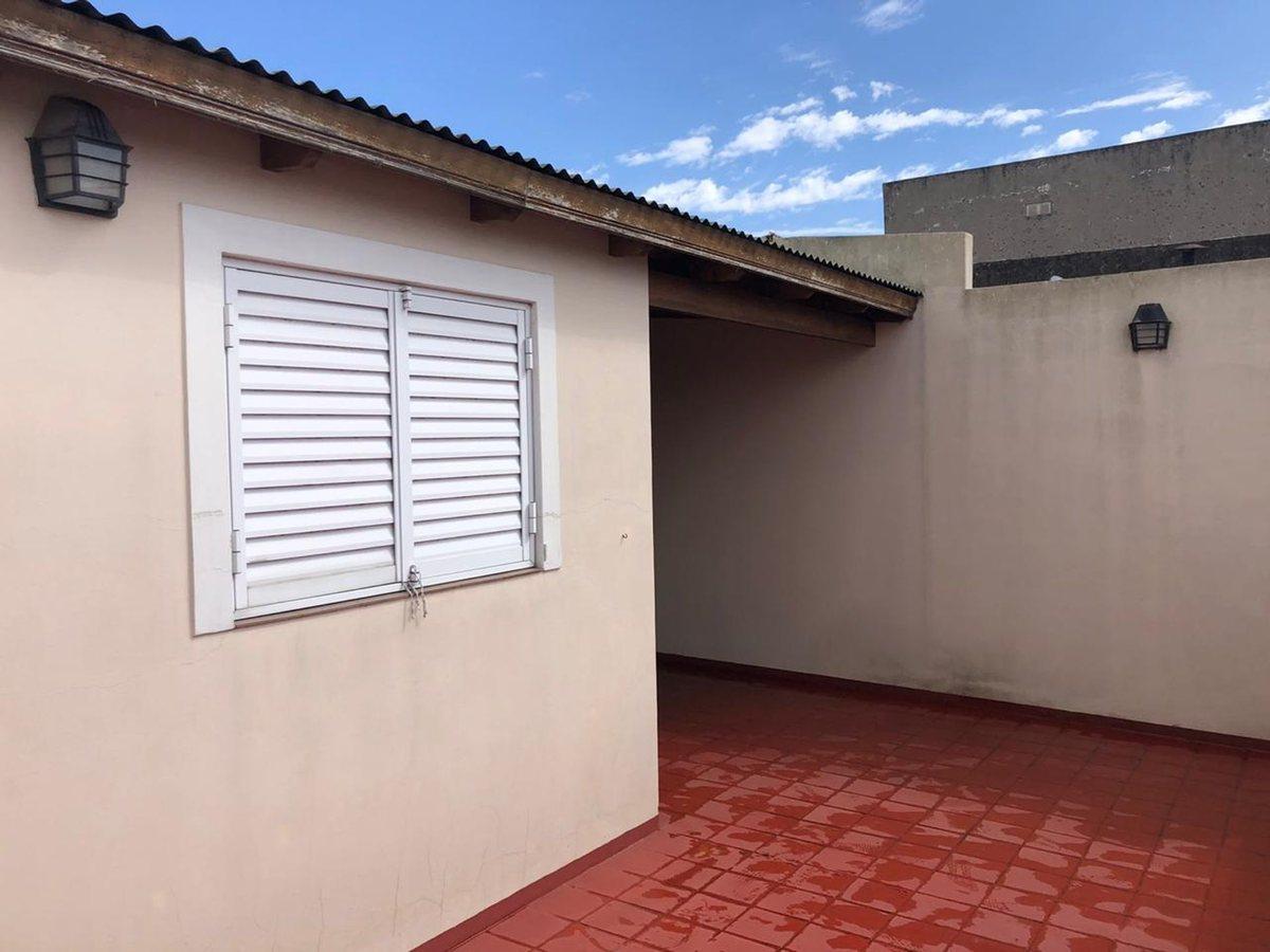 PH 3 Ambientes con Patio y parrilla