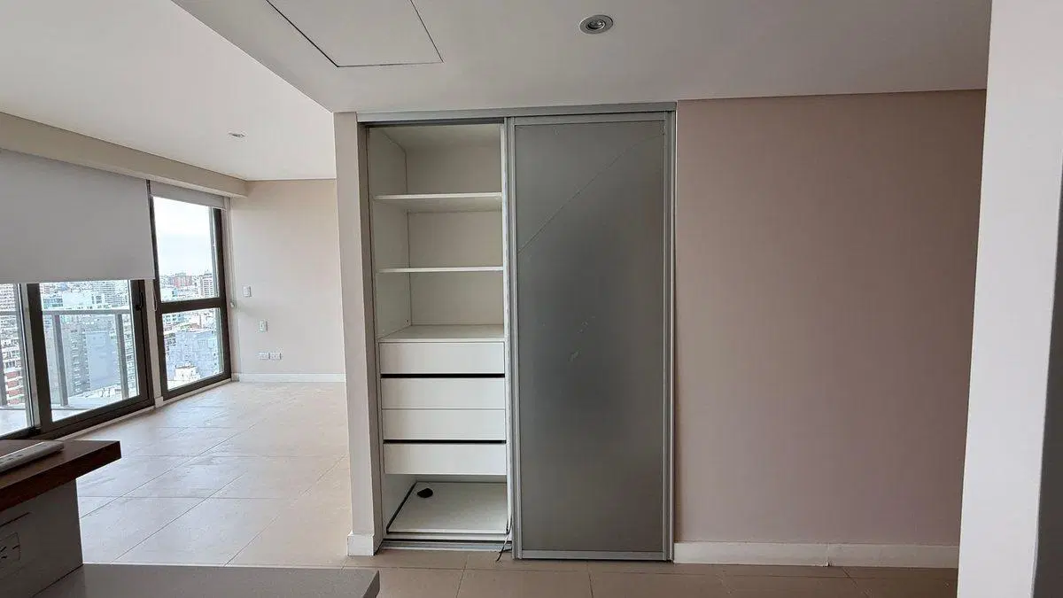 MONOAMBIENTE CON BALCON EN TORRE WEIK 2