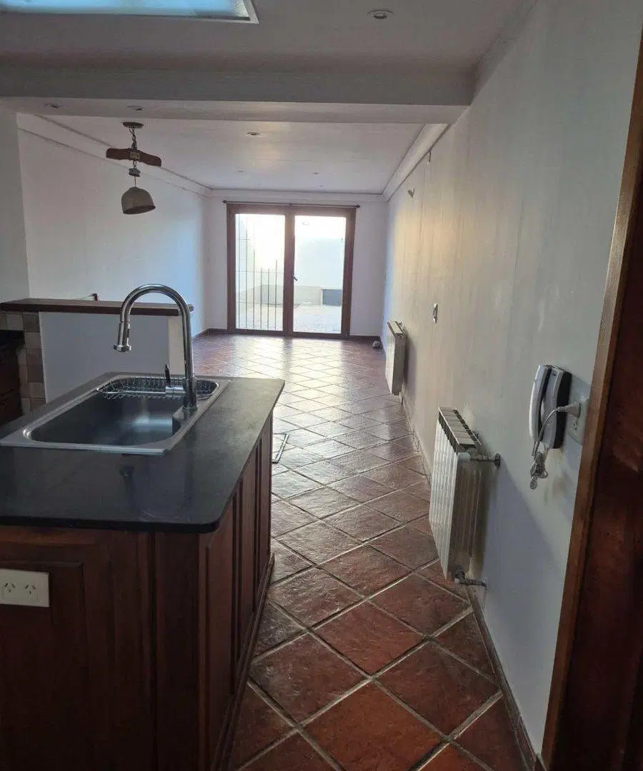 VENTA CASA 4 AMBIENTES EN LUJAN CENTRO CON PILETA 5