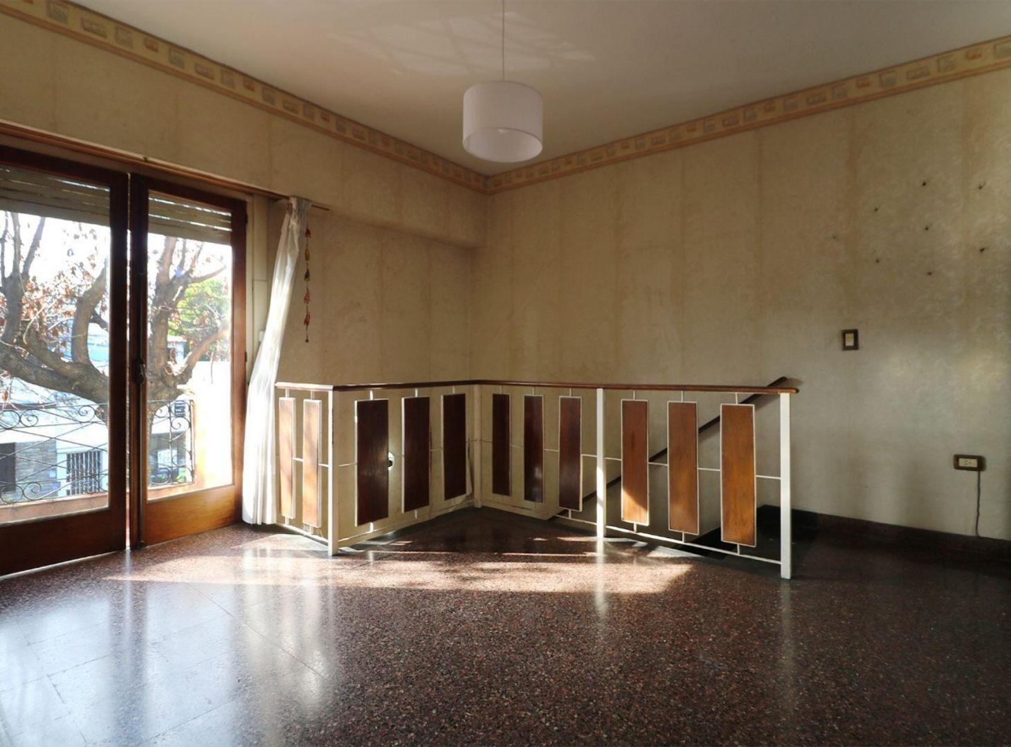 PH 3 AMBIENTES CON TERRAZA Y GRAN POTENCIAL