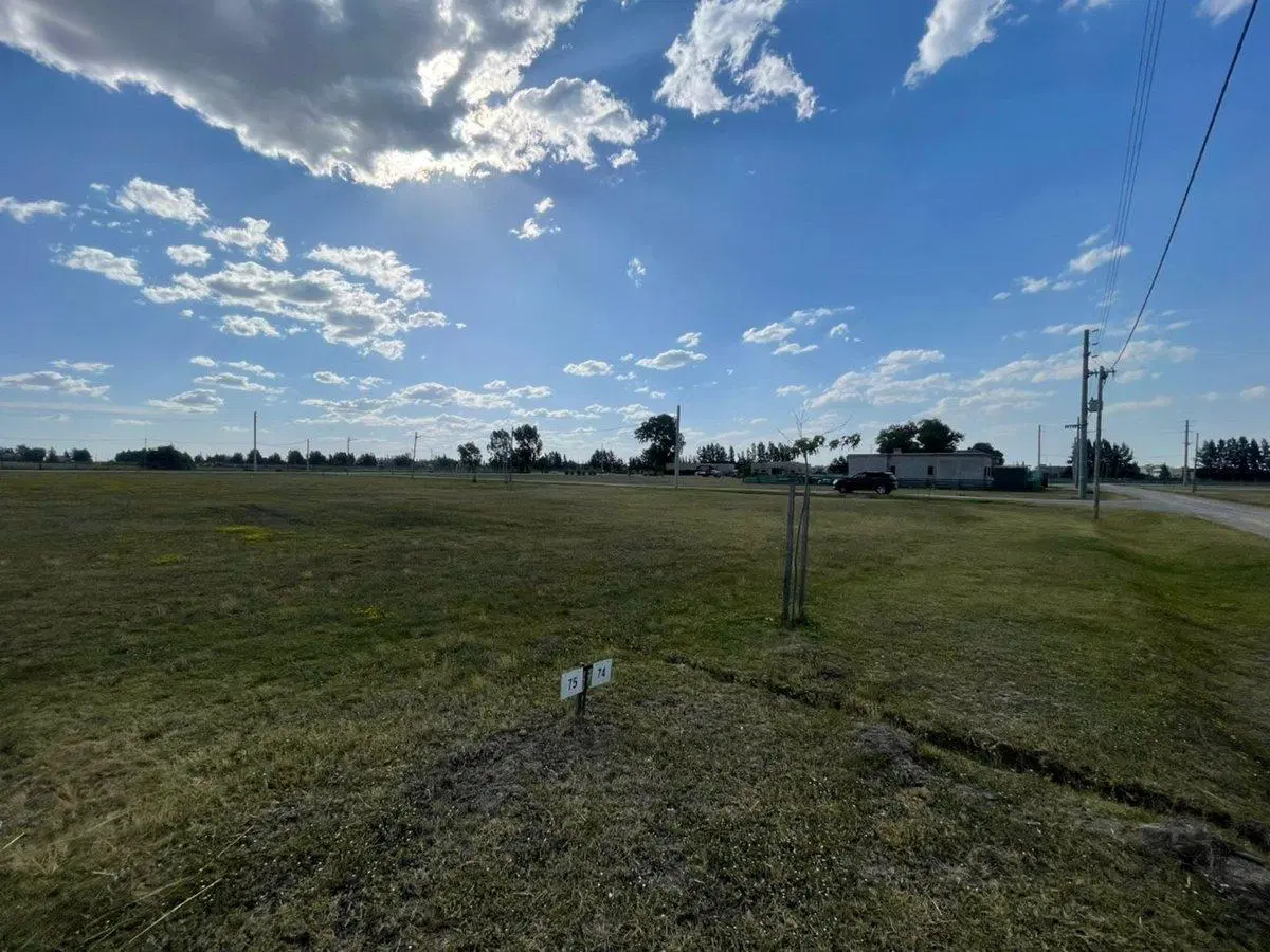 LOTE EN ESQUINA 677m2 FINCAS JOVEN SAN VICENTE 3