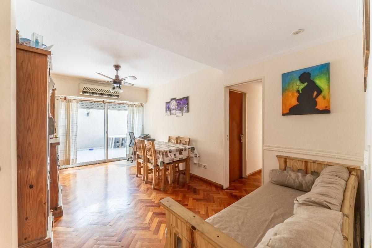 PH 3 AMBIENTES CON 2 PATIOS EN DEVOTO